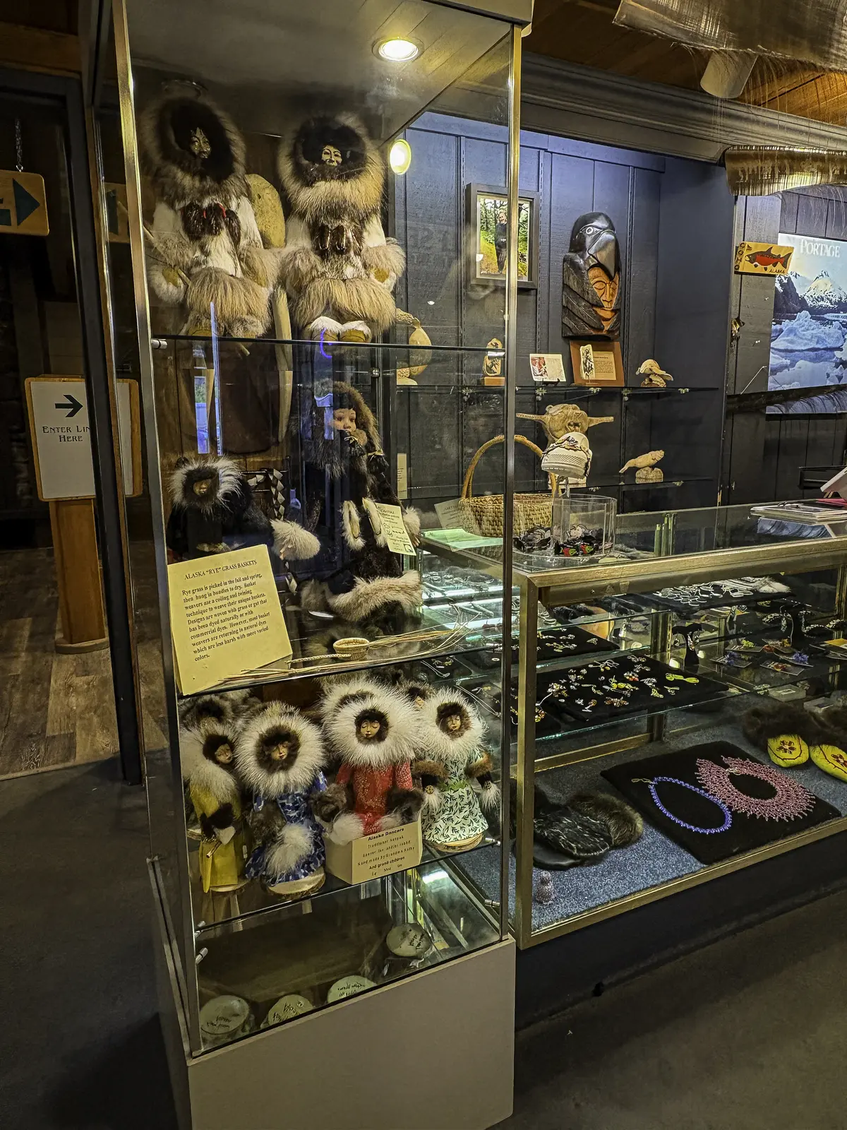 Alaska keepsakes displayed inside the lodge