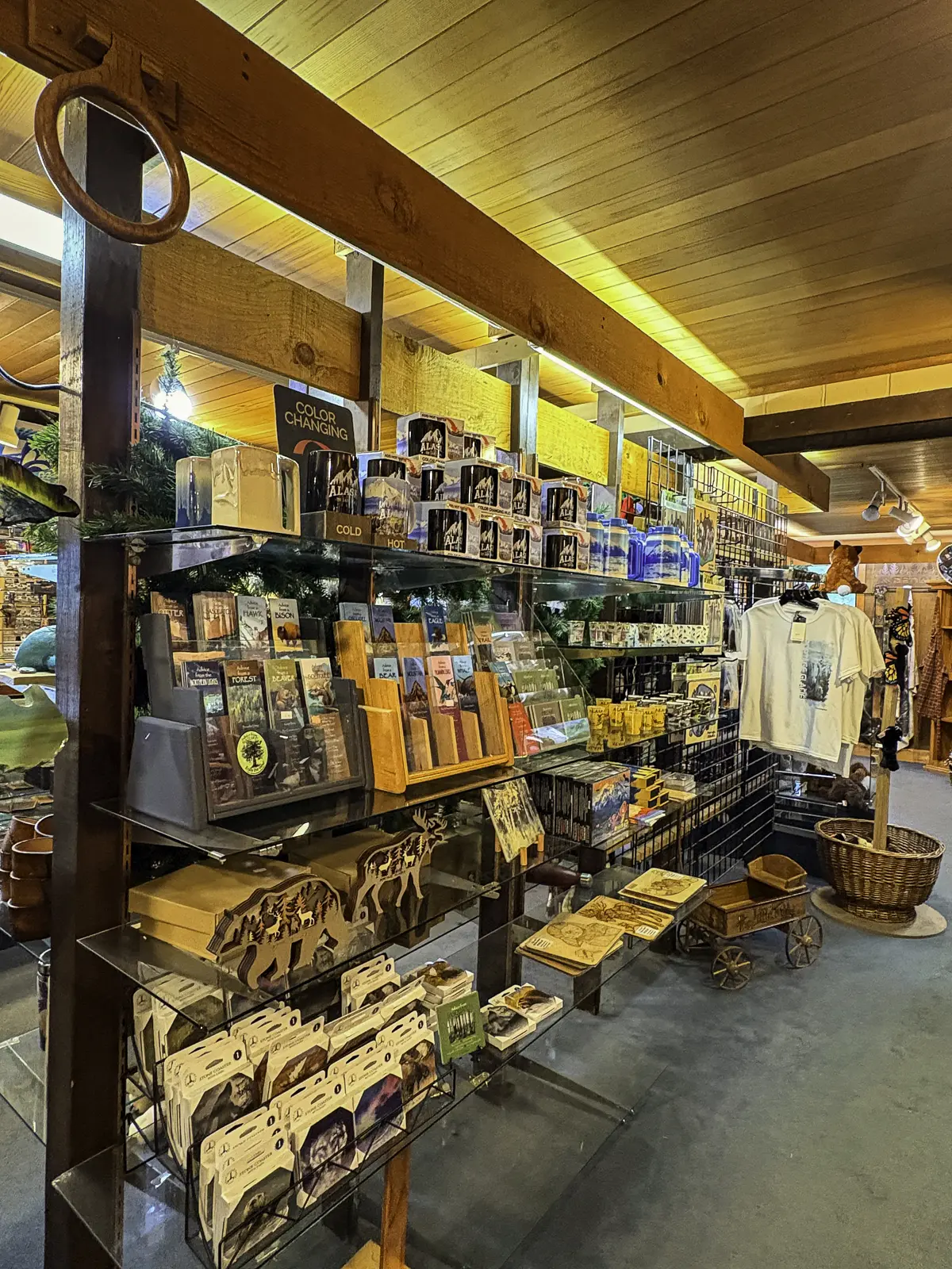 Gift displays near the lodge counter